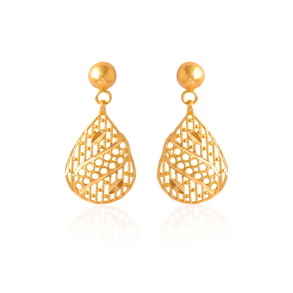 Ladies gold earring
Design no: EARR15260