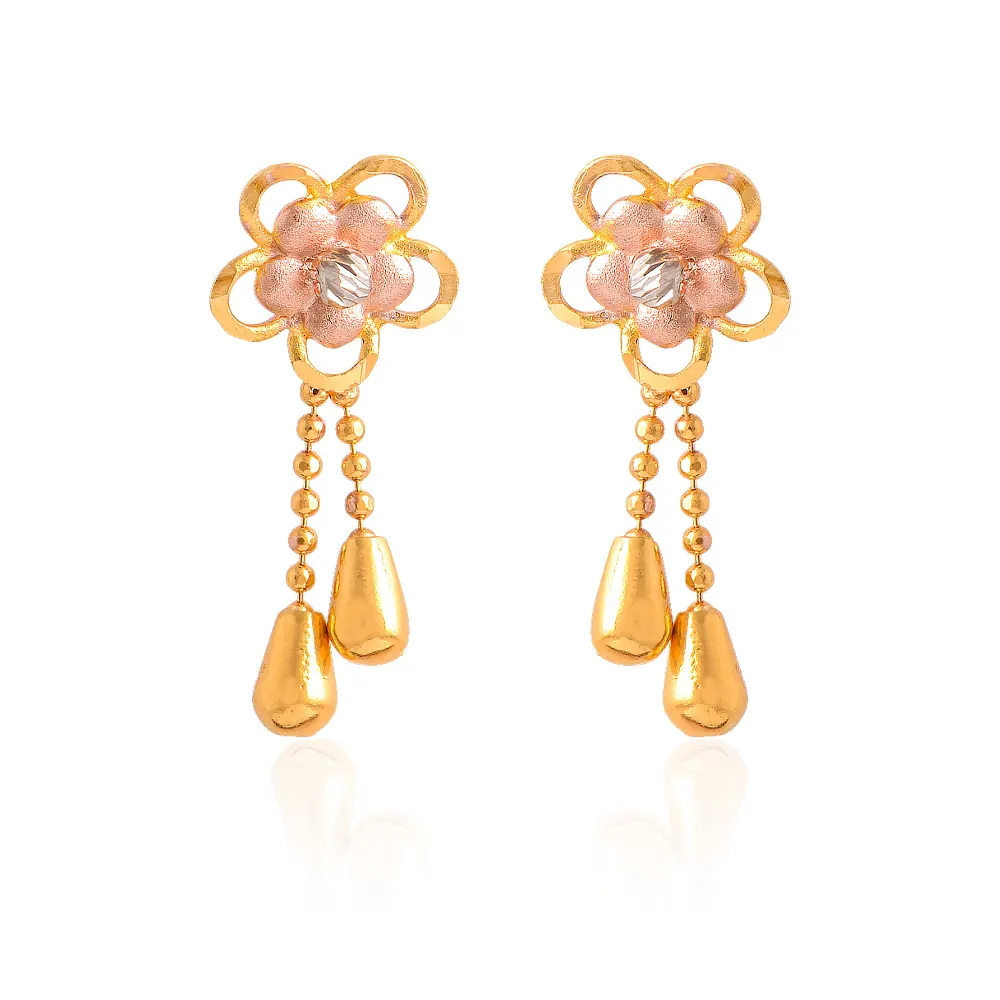 Ladies gold earring
Design no: GPENT2758
