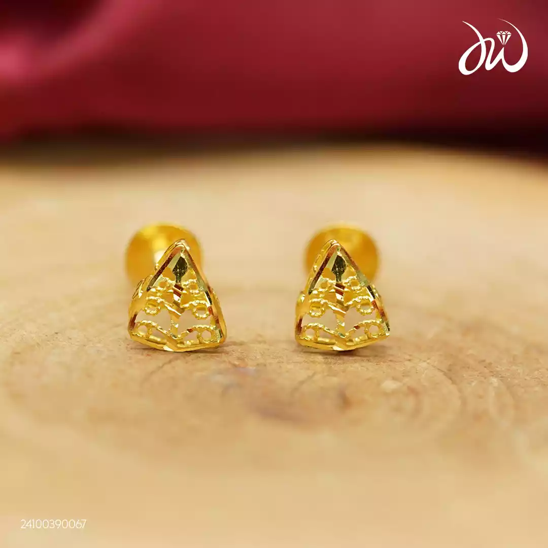Ladies gold earring
Design no: EARR21168